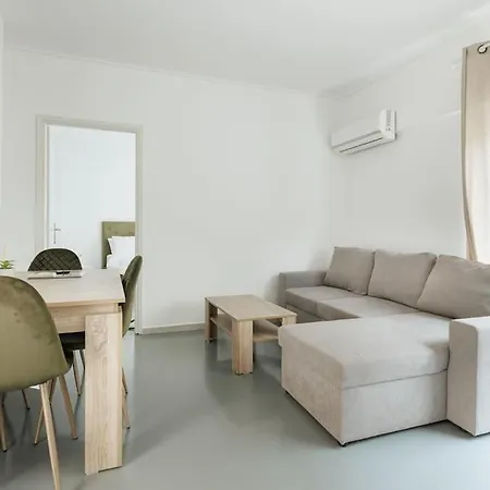 Apartamento Spacious Featuring A Private Terrace